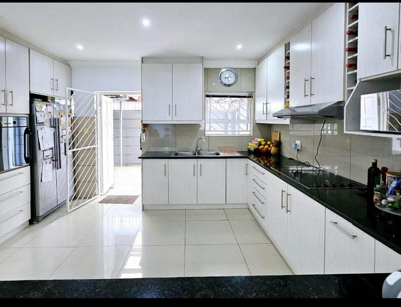 3 Bedroom Property for Sale in Strand Western Cape